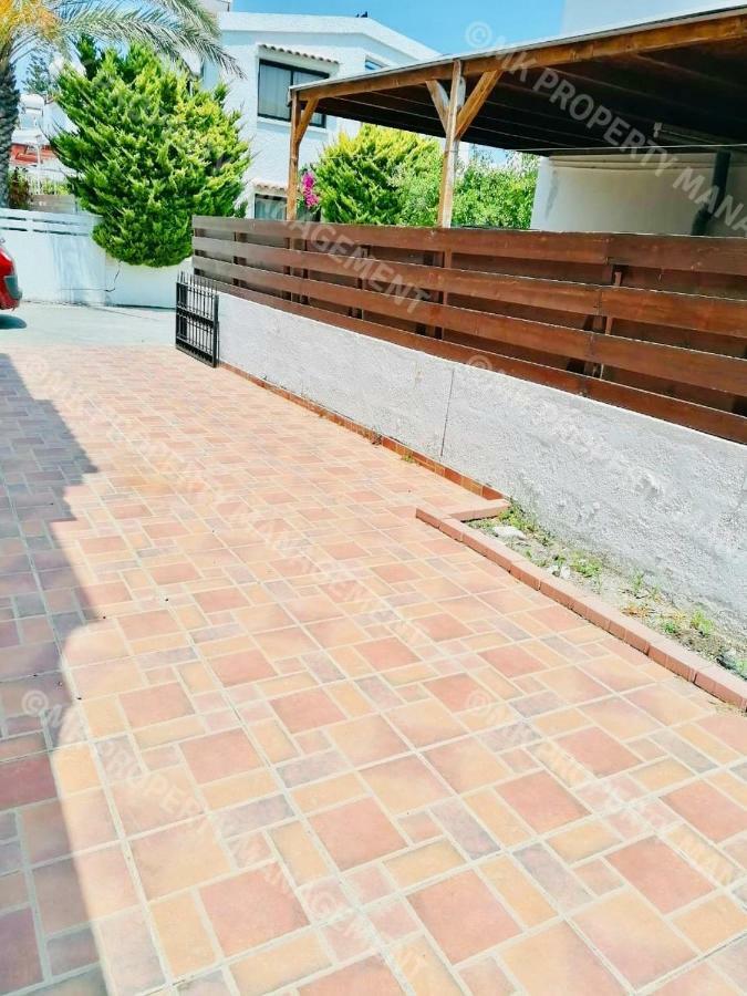 Merika Complex 1 Hou.32 Larnaca Exterior photo